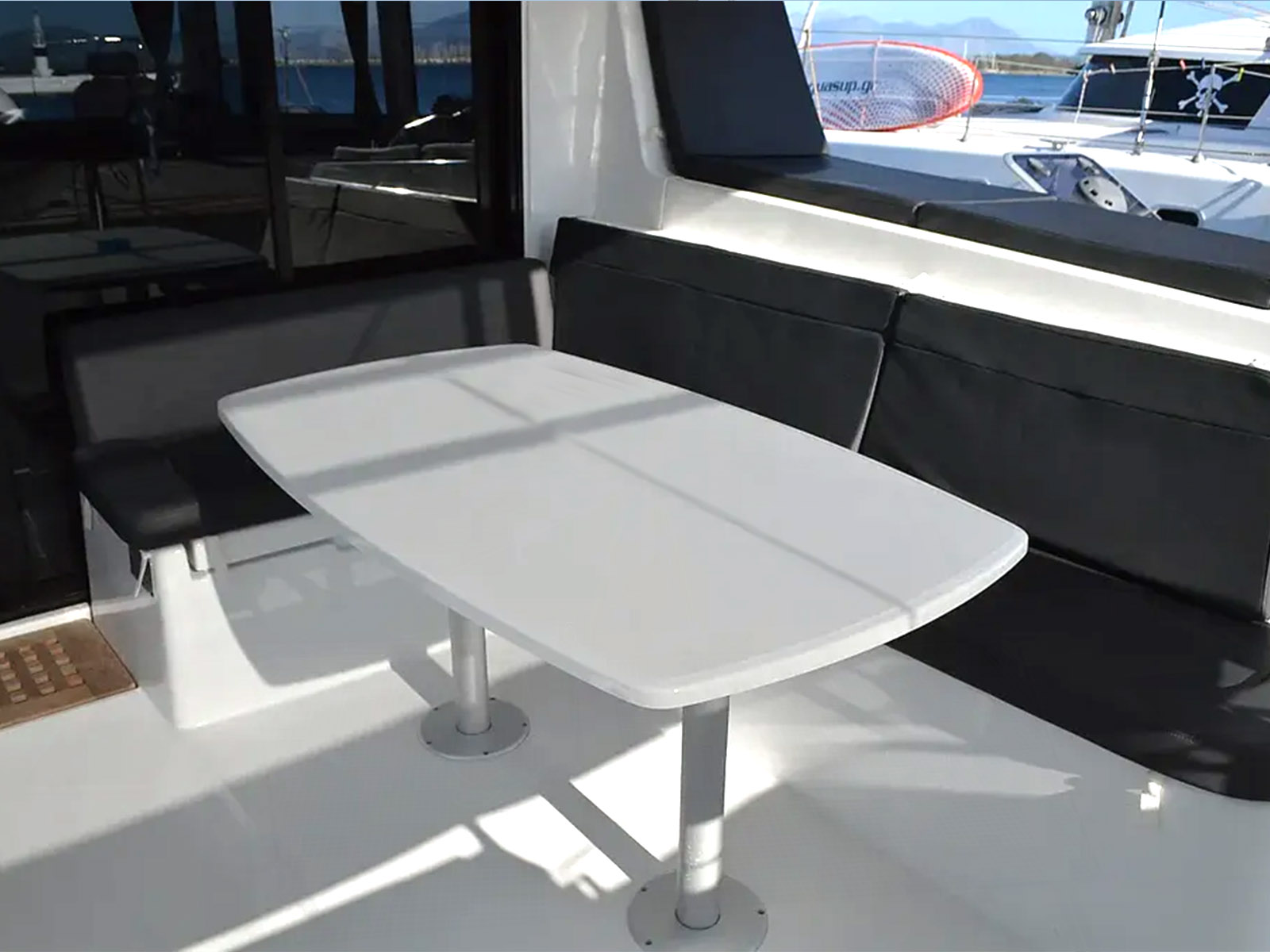 lagoon-42-fantasea-ext-6